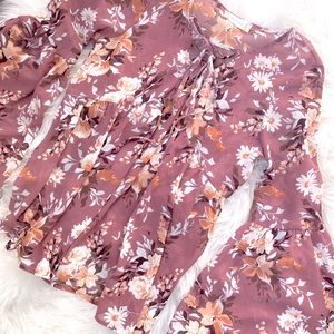 🆕 Altar’d State Boho Bell Sleeve Top 🛎